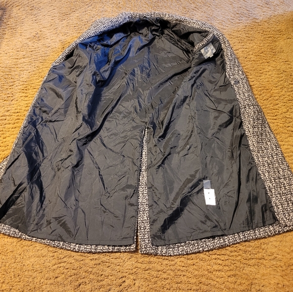 VINTAGE TRENCH COAT - Picture 3 of 16